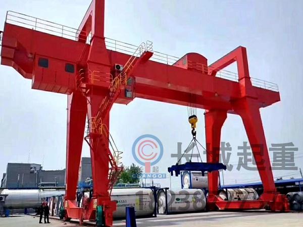 龍門(mén)吊拆卸過(guò)程中保證結(jié)構(gòu)穩(wěn)定性的方法