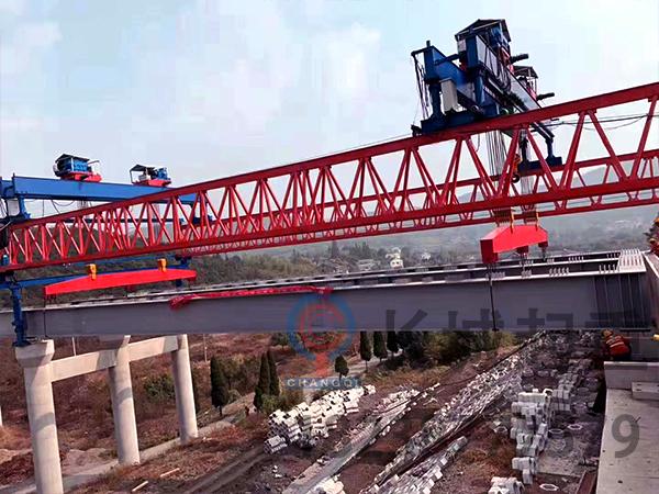 智能化架橋機的首要優(yōu)勢體現(xiàn)在施工效率