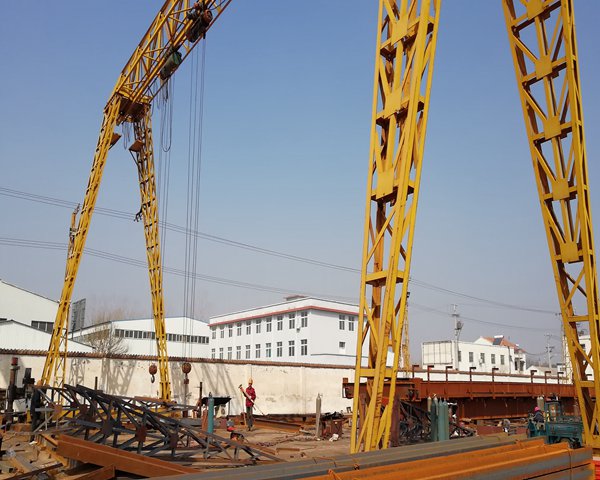 四川宜賓門(mén)式起重機(jī)廠家型號(hào)標(biāo)準(zhǔn)