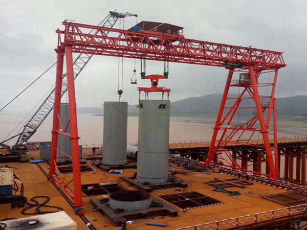 青海海北龍門吊廠家不斷研發(fā)創(chuàng)新