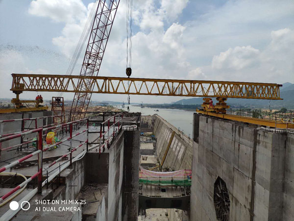 浙江紹興架橋機(jī)廠家使用過程應(yīng)注意事項