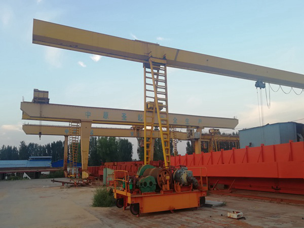 新疆阿克蘇龍門吊公司