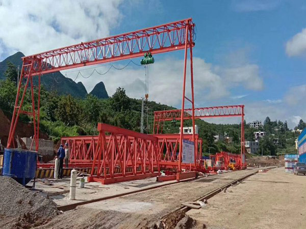 河北廊坊龍門吊公司設(shè)備性能是其他公司的3.6倍