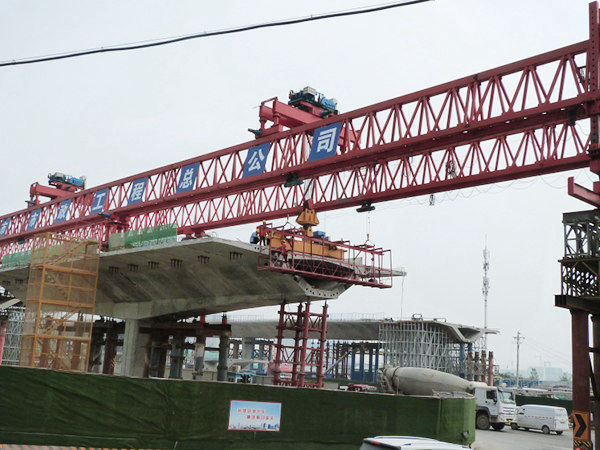 河南鶴壁架橋機(jī)廠家定期進(jìn)行檢查