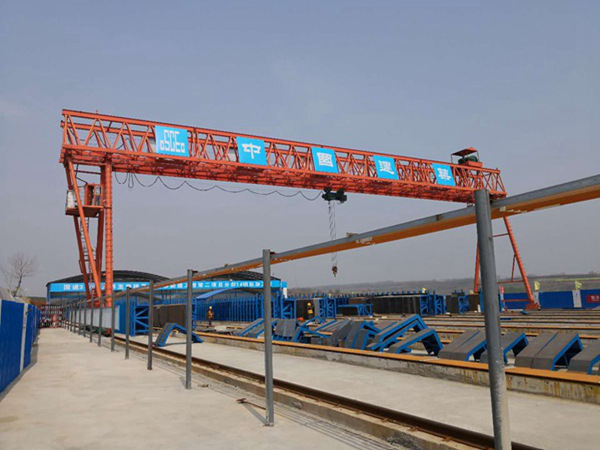 寧夏石嘴山門式起重機廠家電氣控制要素