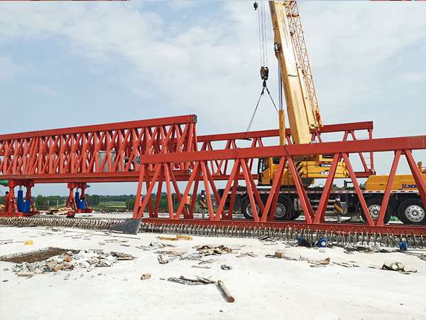 廣東清遠架橋機公司穩(wěn)定