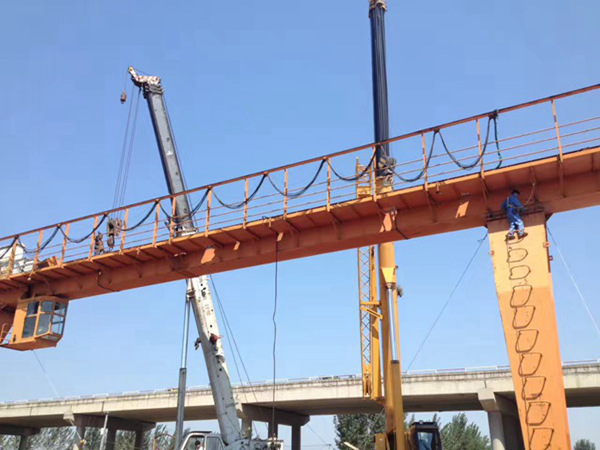 浙江嘉興龍門吊租賃廠家移動式